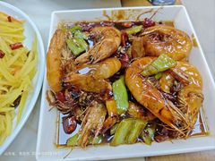 -老地方啤酒屋·海鲜青岛菜大排档(台东步行街店)