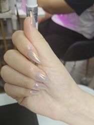 -小黑瓶美甲美睫