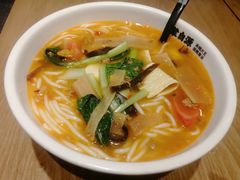 -蒙自源米线大王(花园城商场店)