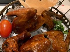 秘制脆皮乳鸽-避风塘·老港味餐厅(虹口龙之梦店)