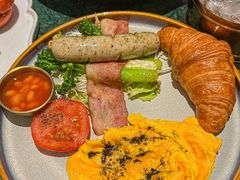 -秘密旅行Bonjour(黑金冠 江南西店)
