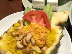 菠萝海鲜炒饭-mango tree芒果树泰国餐厅(青岛万象城店)
