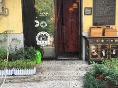 -蜗牛小馆醉乡民谣云南菜(惠新西里店)