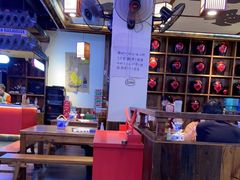 -先启半步颠小酒馆(白麓里店)