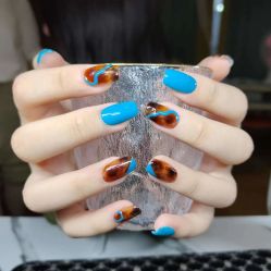 -UGIRL有个美甲