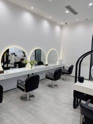 -梳蕾娜 HAIR SALON