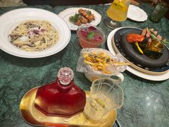 -秘密旅行Bonjour(黑金冠 江南西店)