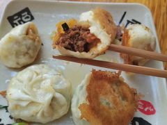 -依云煎包店
