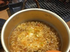 -肉甲韩国木炭烤肉(新壹街1店)