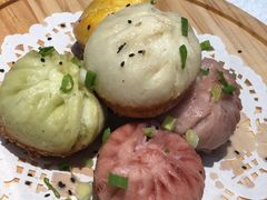 五彩三鲜生煎包-玉玲珑(陆家嘴店)