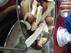-老石黑山羊毛驴肉火锅(金凯广场店)