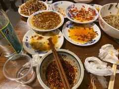 -矮子粉店1985·长沙米粉(湘春路店)