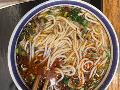 招牌生烫牛肉米线-云阿蛮云南生烫牛肉米线(奉贤路店)