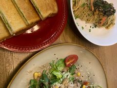 咖椰吐司-HELLO 27 意面·沙拉·帕尼尼