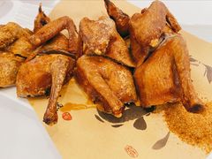脆皮乳鸽-乾隆美食·本帮菜(黄河路店)