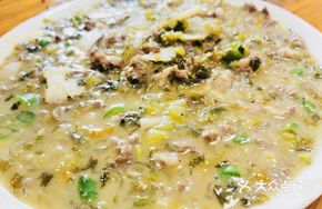 Snow Cabbage Beef Noodle Soup