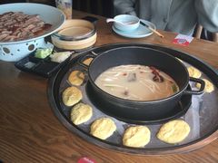 -三人行骨头王火锅(长寿店)