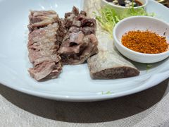 -品悦酒店(三林古镇店)