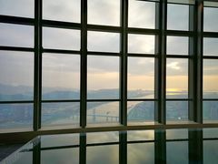 -珠海瑞吉酒店游泳池