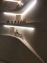-VALMONT·若嫚蝶国际美肤中心