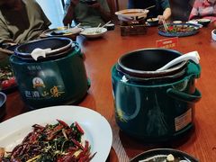 -老滇山寨•云南特色菜•地方菜•民族风情歌舞表演(金碧店)