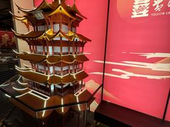 -肥肥虾庄·金牌油焖大虾(沙湖店)