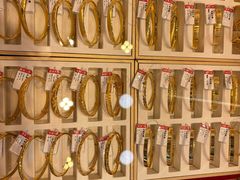 -恒一珠宝·回收黄金钻石奢侈品(灵岩南路店)