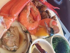 -荣誉国际酒店-云顶旋转餐厅