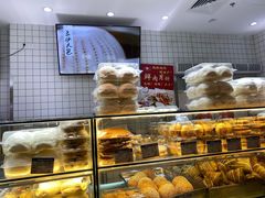 -白玉兰食品甜凤店(合生汇店)