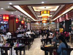 大堂-邢家锅贴老店·非遗·开封菜(金明广场店)