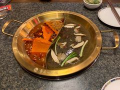 -小天鹅火锅·一线江景洪鼎旗舰店(洪崖洞店)