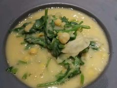 豌豆黄浸豌豆尖-半山腰·云南菜(侨福芳草地店)