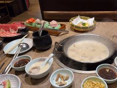 -捞神煲汤火锅(湖滨商业街店)