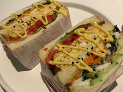 -露露家咖啡店