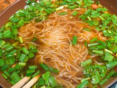-八月美食小馆(银泰城总店)