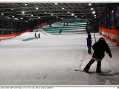 -乔波室内滑雪场