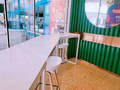 用餐区-奈雪的茶(大连新玛特店)