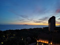 -三亚湾海居铂尔曼度假酒店