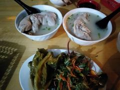 -雷祖芳老妈蹄花店