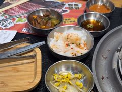 -GOGIYA·咕叽吖韩国传统烤肉店(东方新天地店)