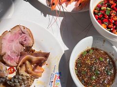 -领鲜活海鲜榴莲自助火锅(东门店)