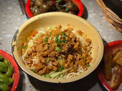 -鹤江桥·红油牛肉粉(SKP店)