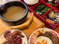 -勺子米线·云南传统小吃市集(四方街店)