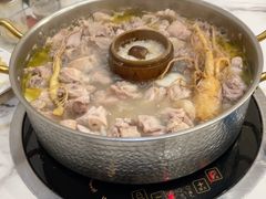 -朴小妹人参鸡汤火锅(长白山万达店)