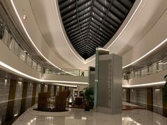 -上海滴水湖皇冠假日酒店