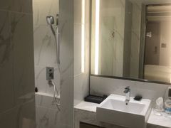 -柏槿酒店(罗湖口岸向西地铁站店)