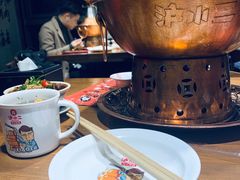 -炉小二铜锅牛蛙•川湘菜(三里屯店)