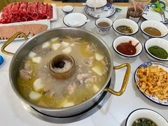 -朴小妹人参鸡汤火锅(长白山万达店)