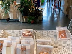面包甜点陈列柜-dotcom coffee古点咖啡(致真大厦店)