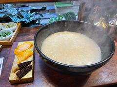 -银米·云南传统过桥米线(双廊黑金冠店)